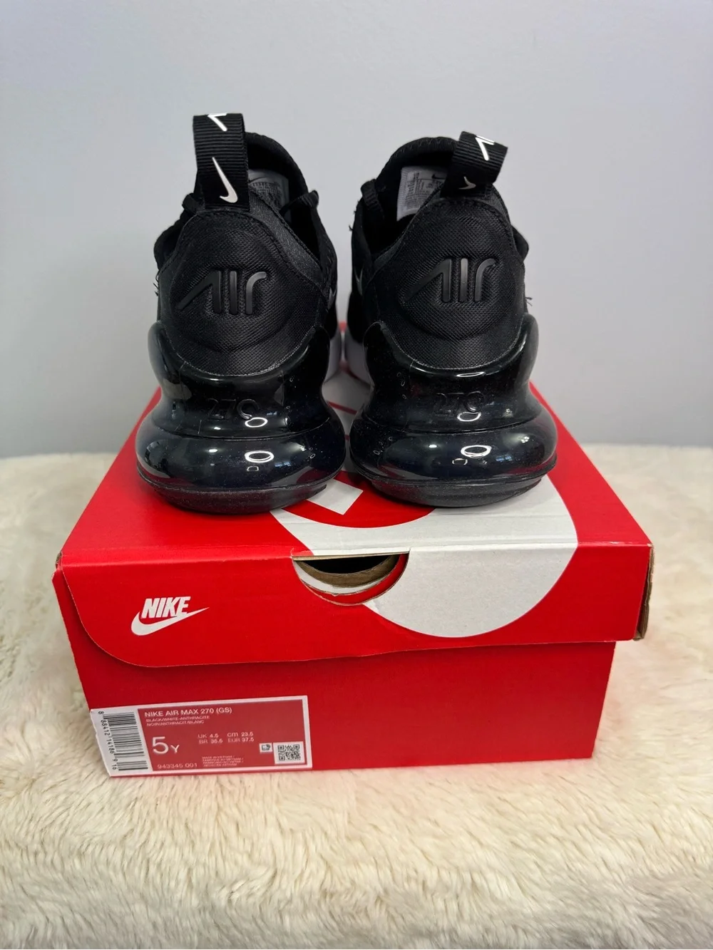 New Nike Air Max 270 - Youth 5Y